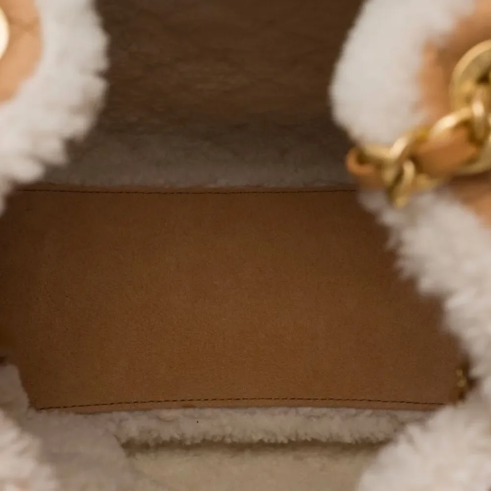 CHANEL Shoulder Bag